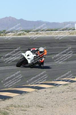 media/Jan-16-2026-CVMA Friday Practice (Fri) [[6f2bf47531]]/4-Racer 3-NRS/Session 3 (Bowl)/